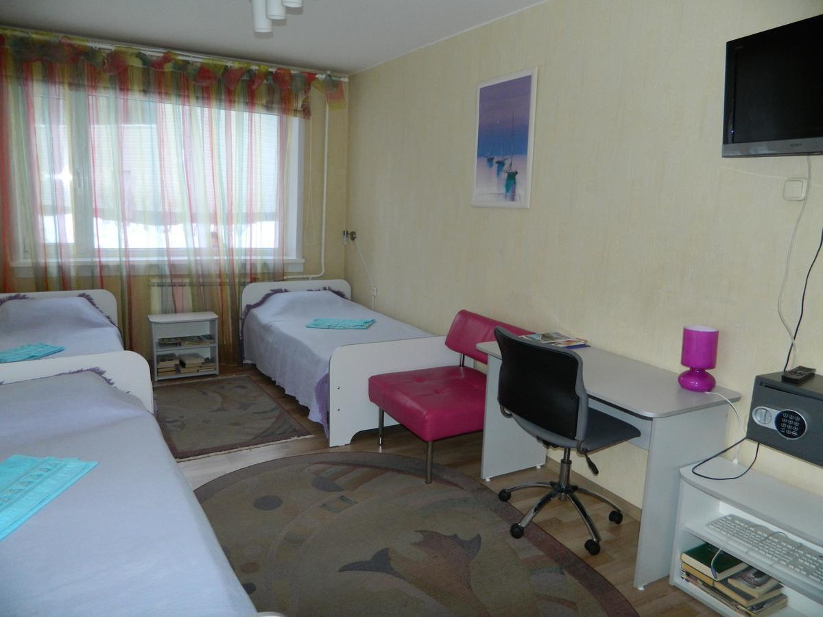 Mini Hotel Galant On Deputatskaya 5 Bratsk Esterno foto